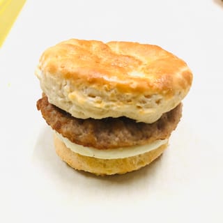 Biscuit SW: Sausage & Egg